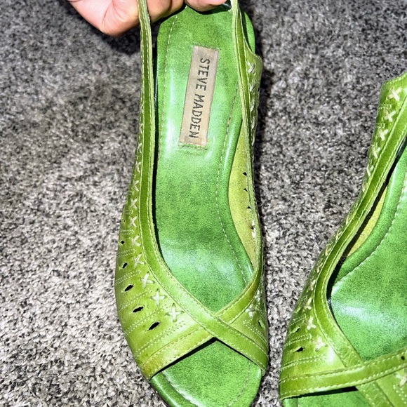 Vintage Steve Madden Heels - Picture 2 of 4